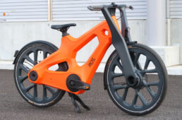 ほぼ100％プラスチック製の自転車に乗ってみた