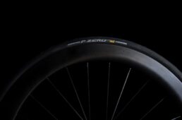 ピレリ・PゼロレースRS　クリンチャー