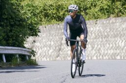 パールイズミ2025　UV ロングスリーブ ジャージ