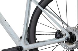 Liv ランマ マーブルユニコーンホワイト