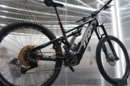 TRPのコンポ搭載eMTB