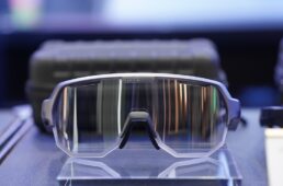 スマートサングラス