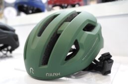 スピーカーマイク搭載ヘルメット