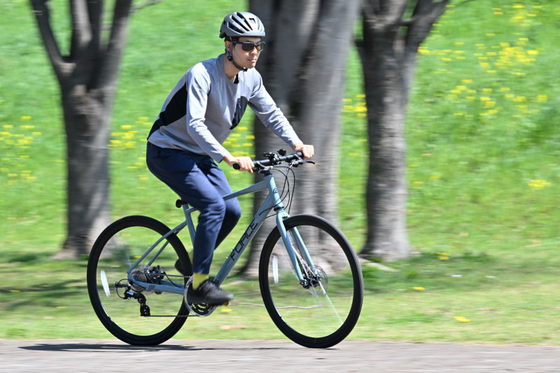 クロスバイクで休日にサイクリング