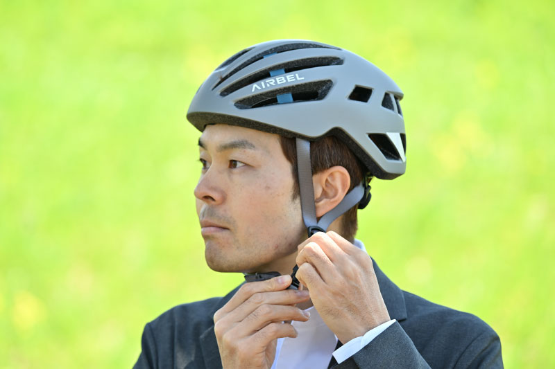 ヘルメットは必須