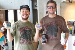 マシュー・マッキー氏と清水大輔さん