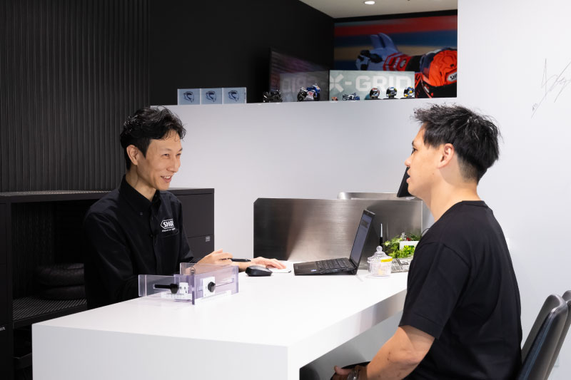 SHOEI Gallery YOKOHAMAスタッフの市瀬(いちのせ)さん