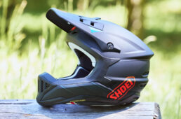 SHOEI X-GRIDの軽さ
