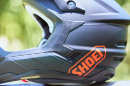 外側から見た「サイドホール」