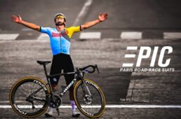 ビオレーサー　エピック パリ ロードレース エアロスーツ