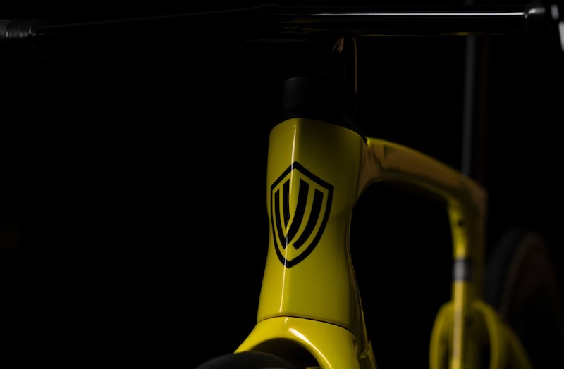 ジェットインスパイアードヘッドチューブ