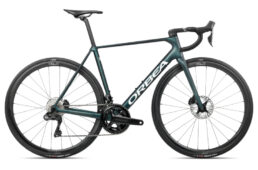 オルカM20iチーム