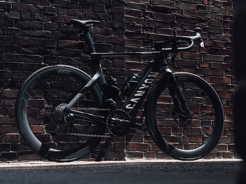 キャニオン　エアロード CF SLX SPEED エディション