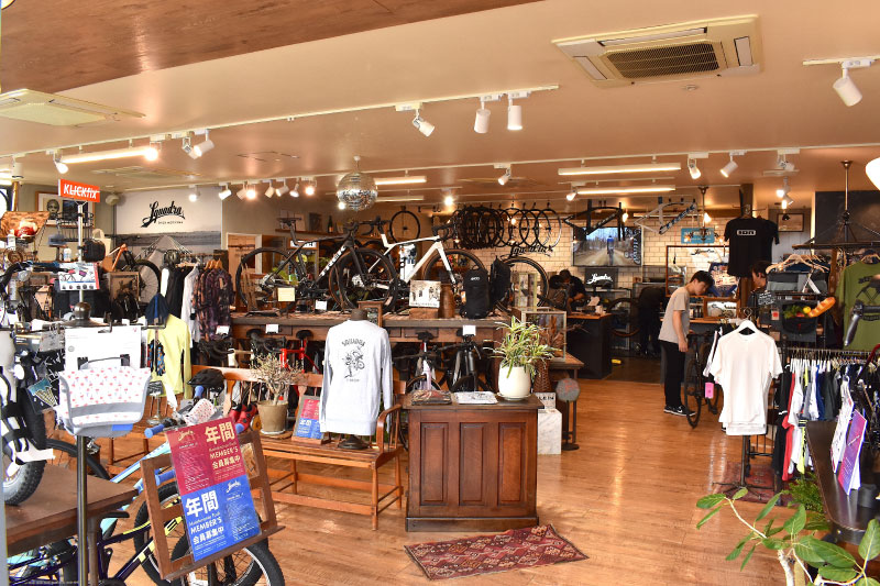 スクアドラ 滋賀 守山の店内の様子