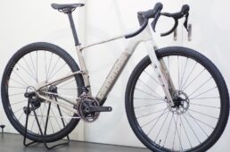キャニオン カーボンシートポスト Canyon S15 VCLS 2.0 CF Canyon S15 VCLS 2.0 CF Seatpost | CANYON US