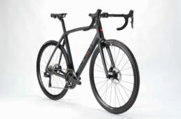 デローザ　新型アイドル