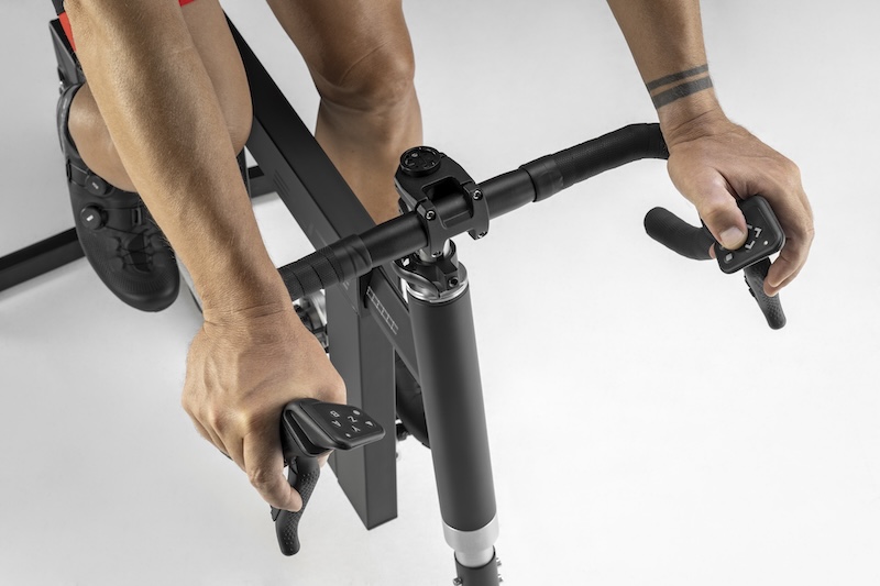 エリート・スクエア