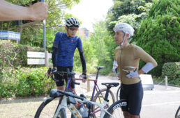 改善指導をする筧さん