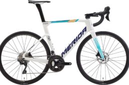 メリダ　チーム バーレーン ヴィクトリアス2025レプリカカラー