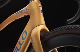 トップチューブ