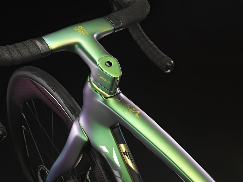 ピナレロ・ドグマ F Luxter Green 1K