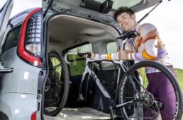 荷室の低いフロア高