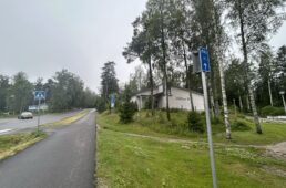 ルートを示す看板