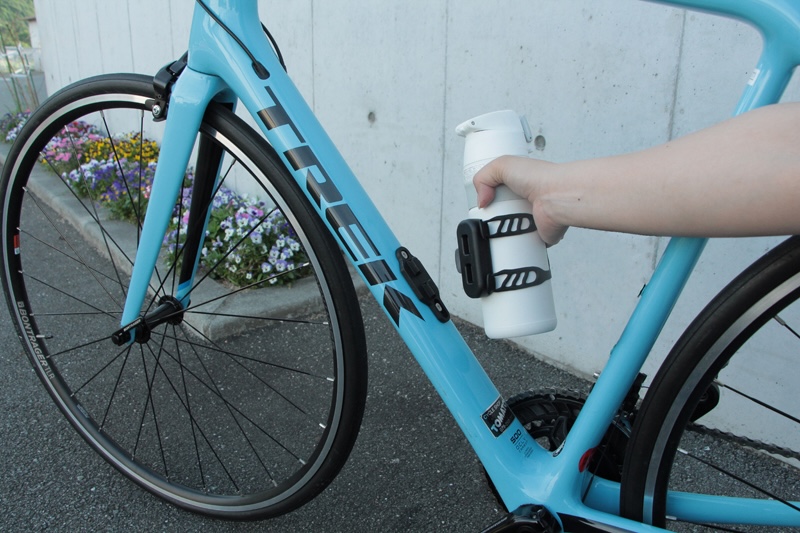 オスマのボトルホルダー