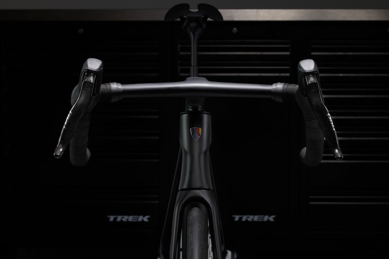 トレック・新型マドン SLR 9