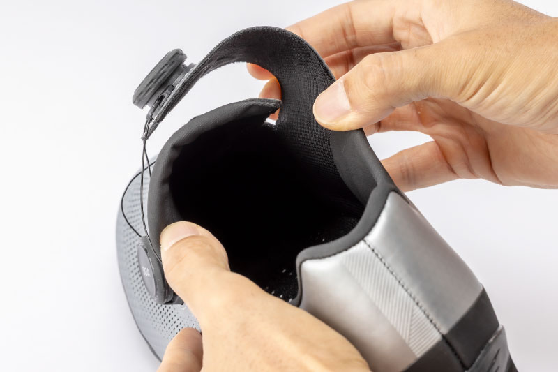 サラウンドラップ構造