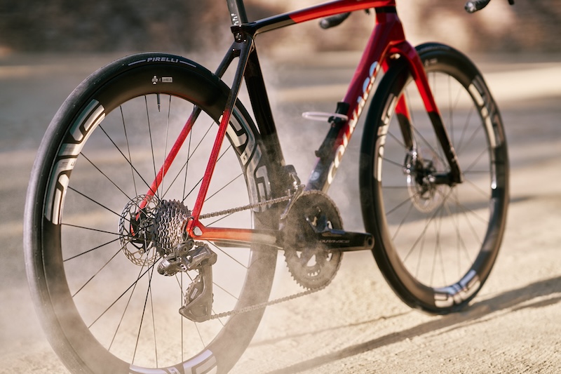 コルナゴ ブエルタ・ア・エスパーニャ2025公式コラボモデル「C68