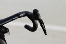 キャニオン・アルティメットCFR カンパニョーロエディション