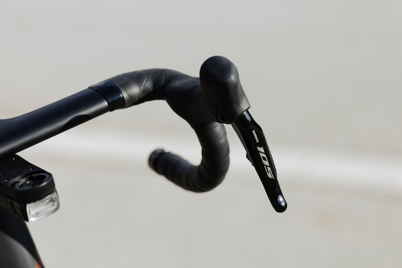 キャニオン・アルティメットCFR カンパニョーロエディション