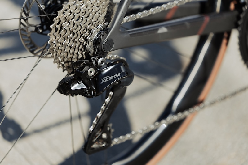 キャニオン・アルティメットCFR カンパニョーロエディション