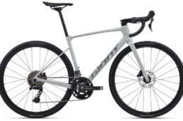 ジャイアント　オンロードパフォーマンスバイク2026モデル