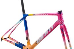 ジャイアント　オンロードパフォーマンスバイク2026モデル