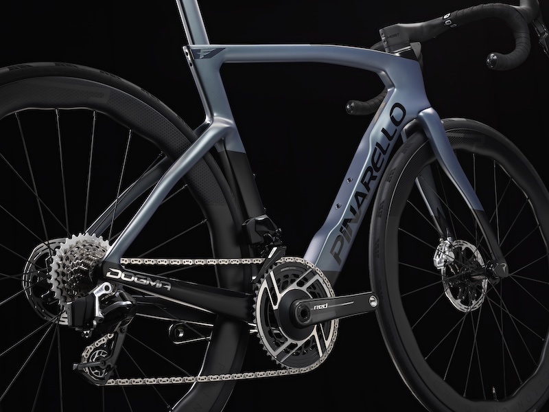 ピナレロ　ニュードグマ F2026ニューカラー