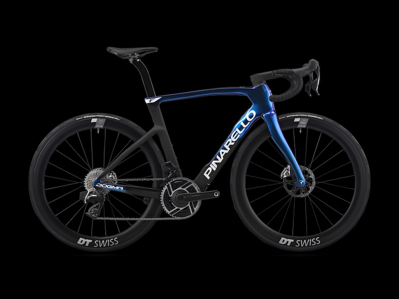 ピナレロがニュードグマFの2026新色を発表｜サイクルスポーツがお届け