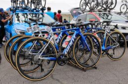 ジャイアント／Liv　カスタムペイントプログラム