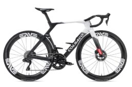 コルナゴ　ツール・ド・フランス優勝記念キャンペーン 第1弾