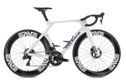 コルナゴ　ツール・ド・フランス優勝記念キャンペーン 第1弾