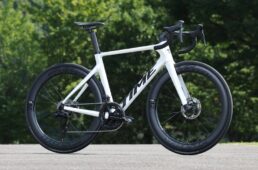 GAVIA FONDO 1 700×32C TLR：快適性と汎用性の高い32mm幅タイヤ