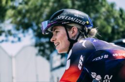 スペシャライズド・S-Worksヘルメット 2025チームカラー