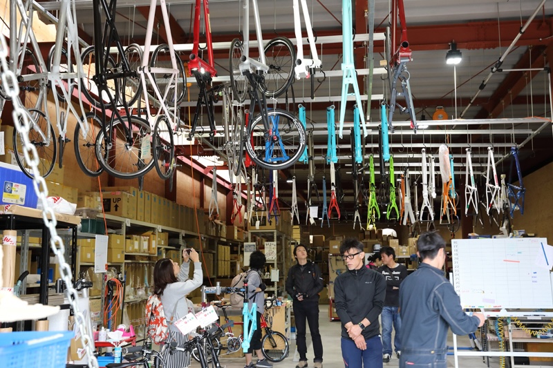 ファクトリー見学ツアー