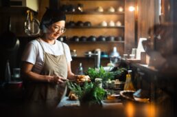 ベーグルを作る宮畑さん