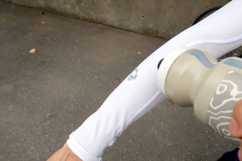 直接肌に日光を当てない