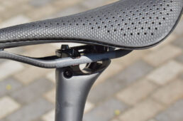 エートス2の新型シートクランプ