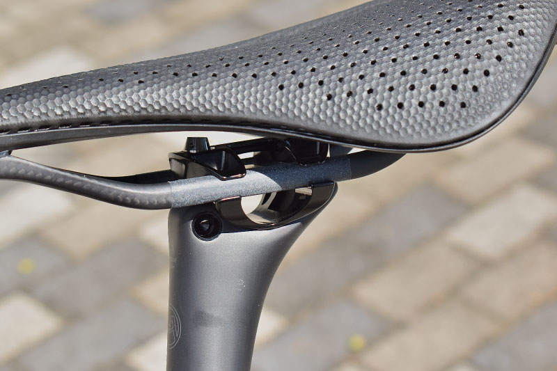 エートス2の新型シートクランプ