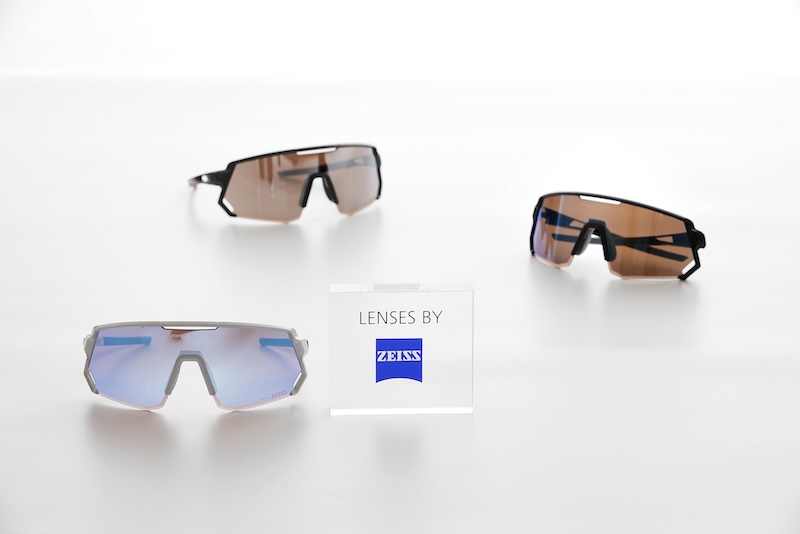 ジャイアント／Liv　アリア