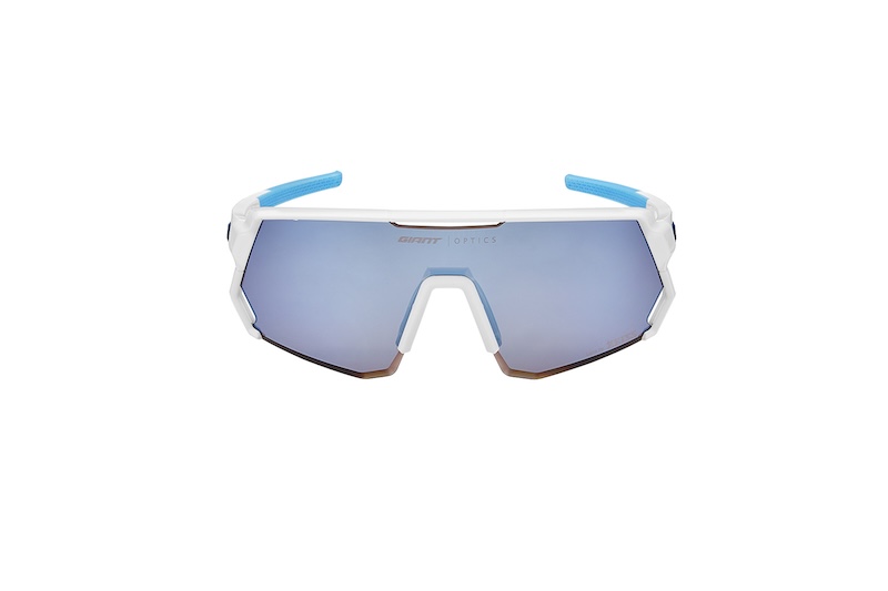 ジャイアント／Liv　アリア